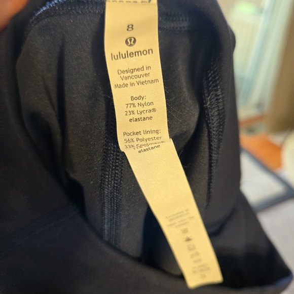 lululemon athletica High-Waist Black Workout Shorts - Picture 5 of 6